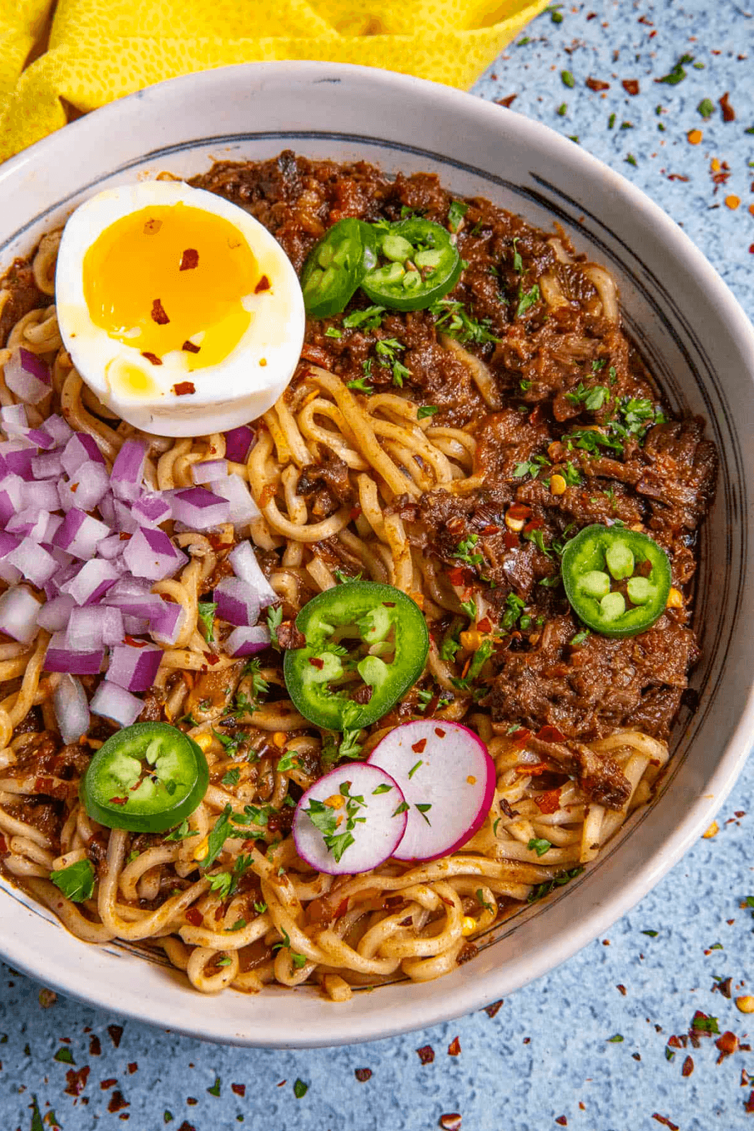 ビリアラーメン（メキシコ風牛肉煮込みラーメン）（Birria Ramen (Birriamen)）の作り方・レシピ