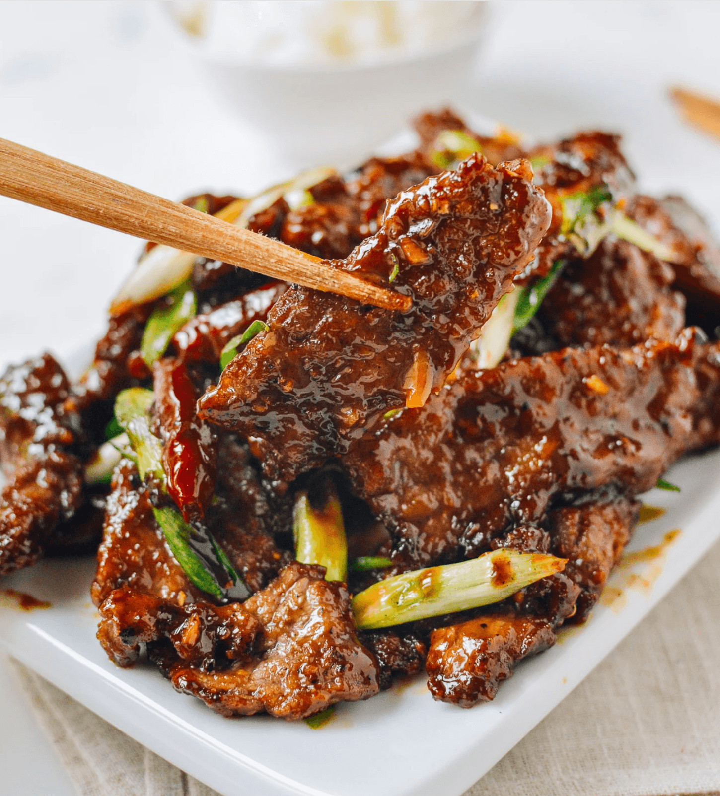モンゴリアンビーフ（牛肉と長ねぎの甘辛炒め）