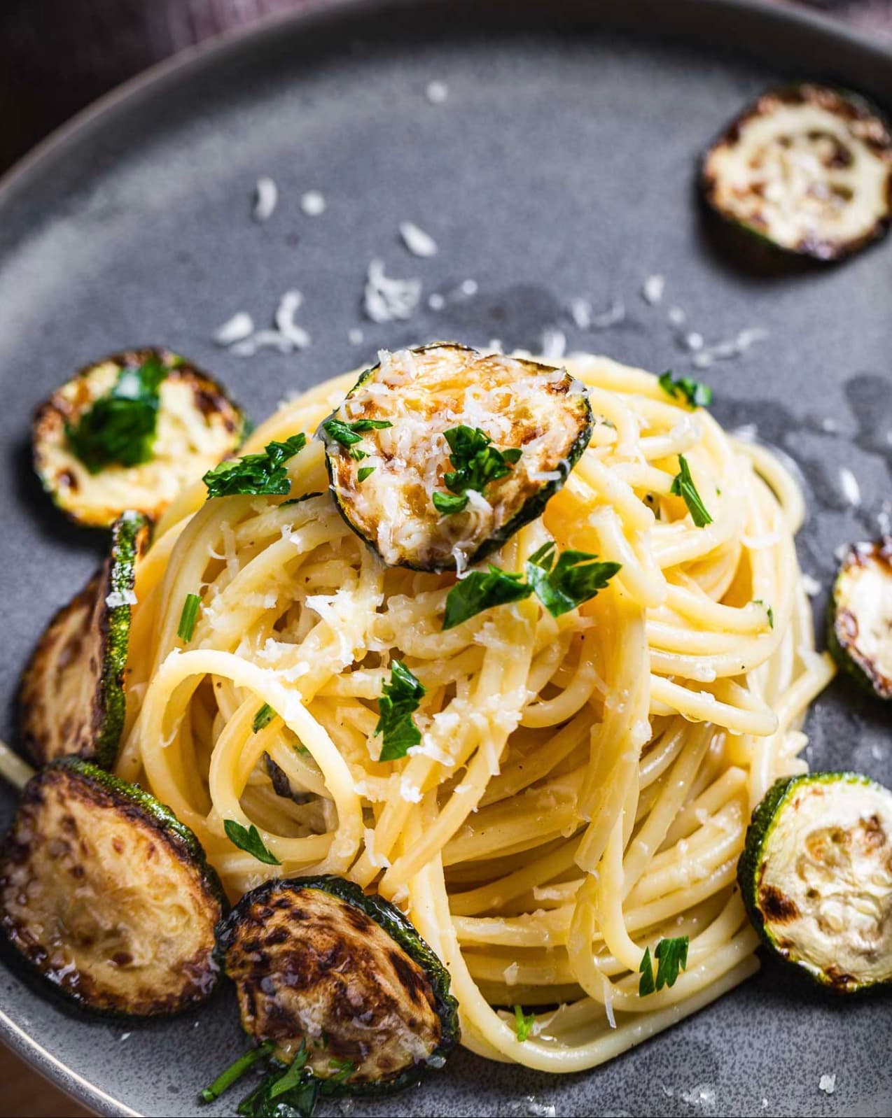 スパゲッティ・アッラ・ネラーノ（揚げズッキーニのクリーミーパスタ）（Spaghetti alla Nerano）の作り方・レシピ