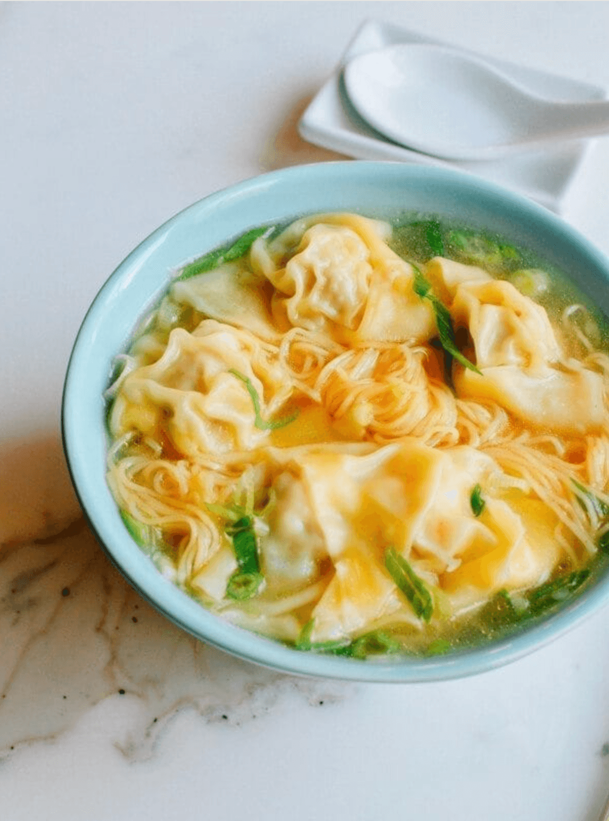ワンタン麺（広東式雲呑麺）