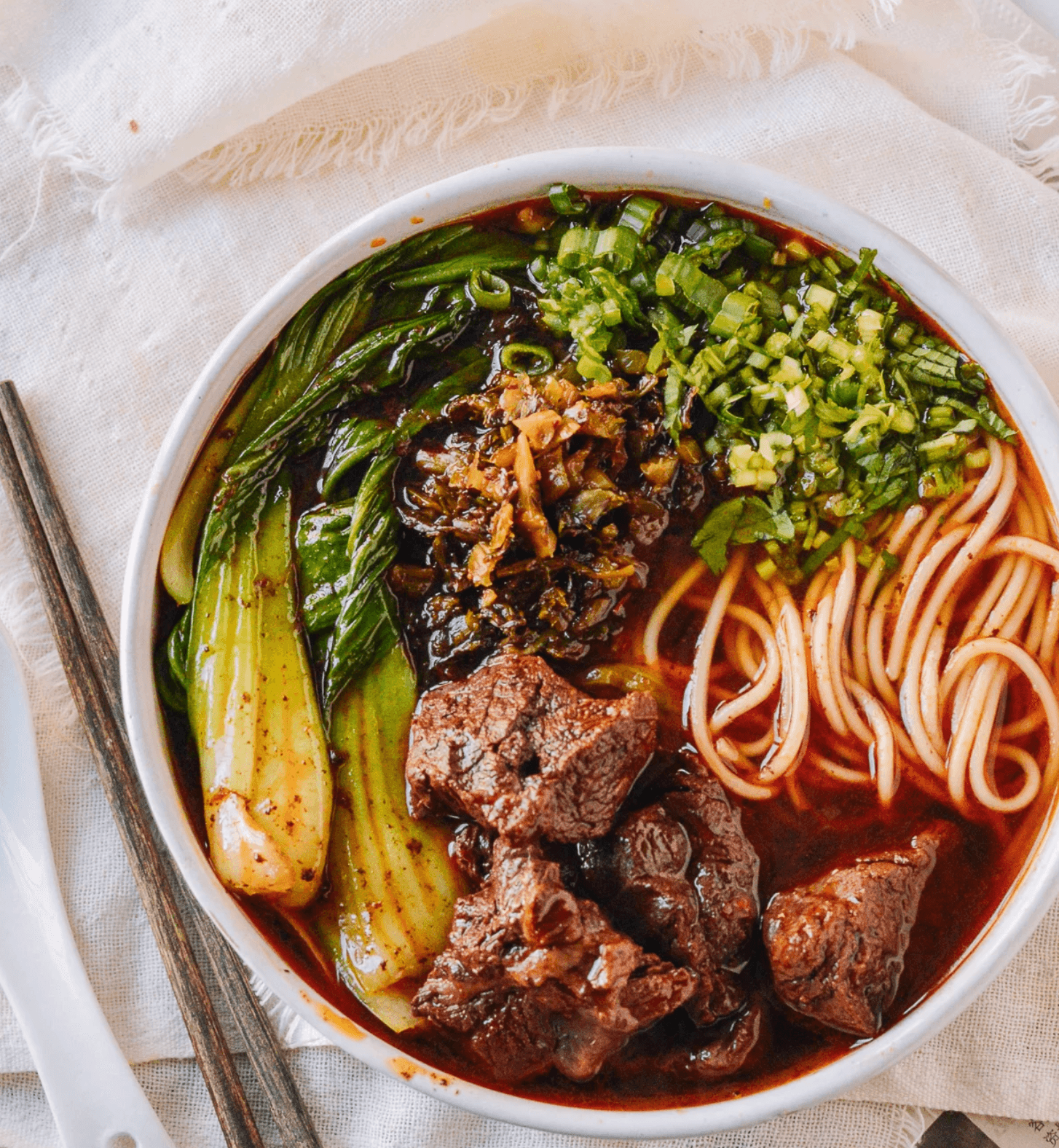 台湾牛肉麺(ニュウロウミェン)