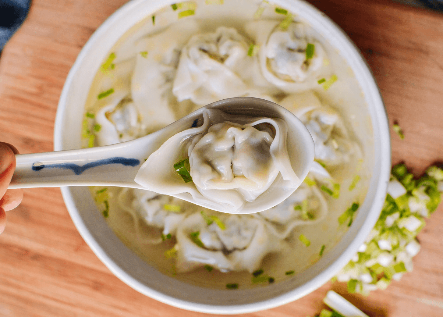 ワンタンスープ(雲呑湯)