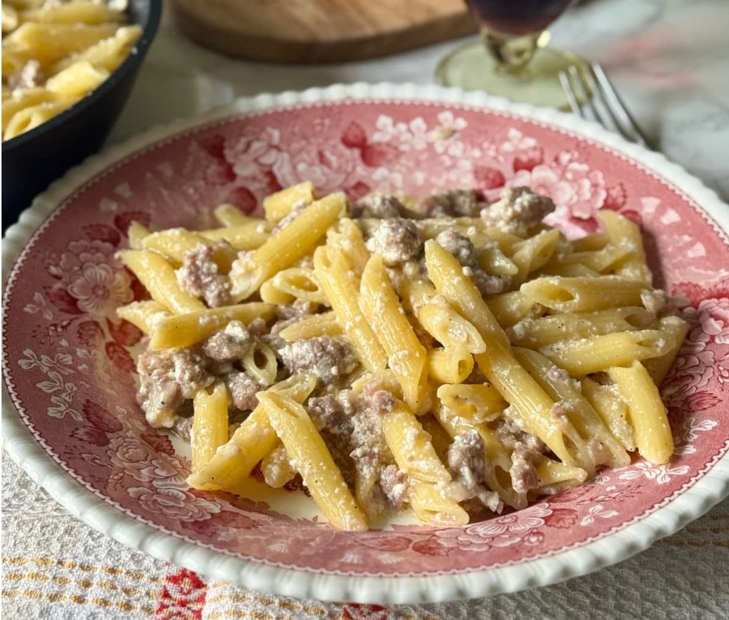パスタ・アッラ・ノルチーナ（ソーセージとトリュフのクリームパスタ）