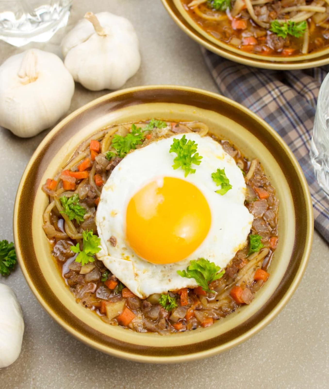 ソパ・ア・ラ・ミヌタ（ペルー風ひき肉と細麺のスープ）